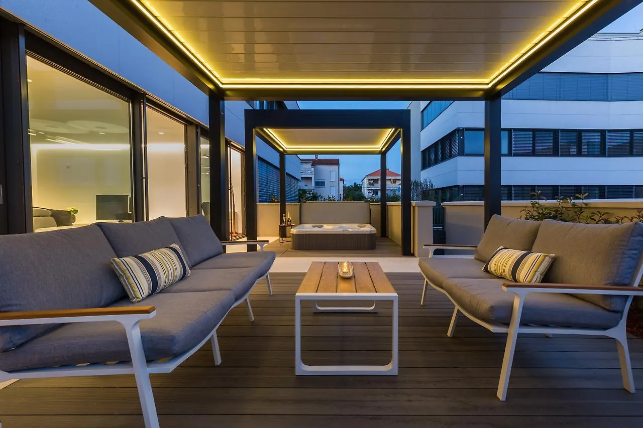 Shell Luxury Residences With Pool And Whirlpool Zadar