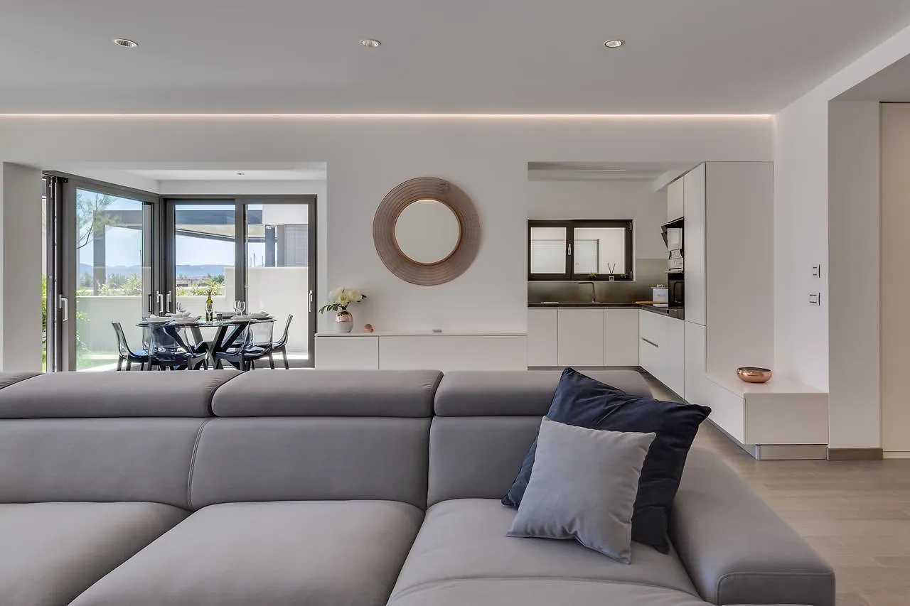 Shell Luxury Residences With Pool And Whirlpool Zadar Apartment