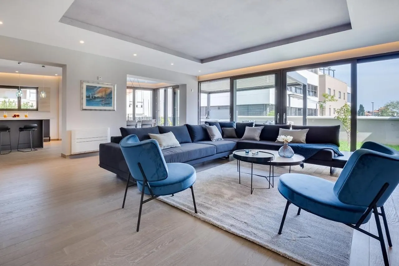 Shell Luxury Residences With Pool And Whirlpool Zadar