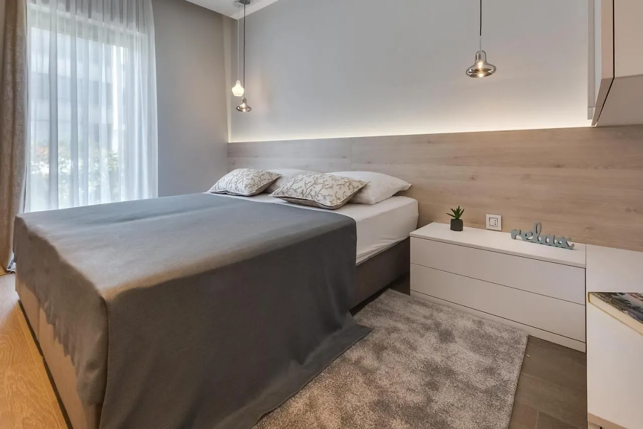Shell Luxury Residences With Pool And Whirlpool Zadar Apartment