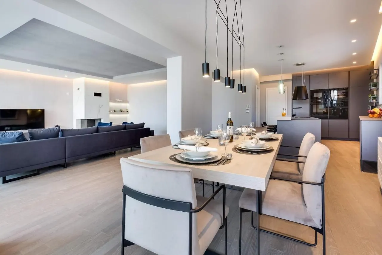 Shell Luxury Residences With Pool And Whirlpool Zadar Apartment