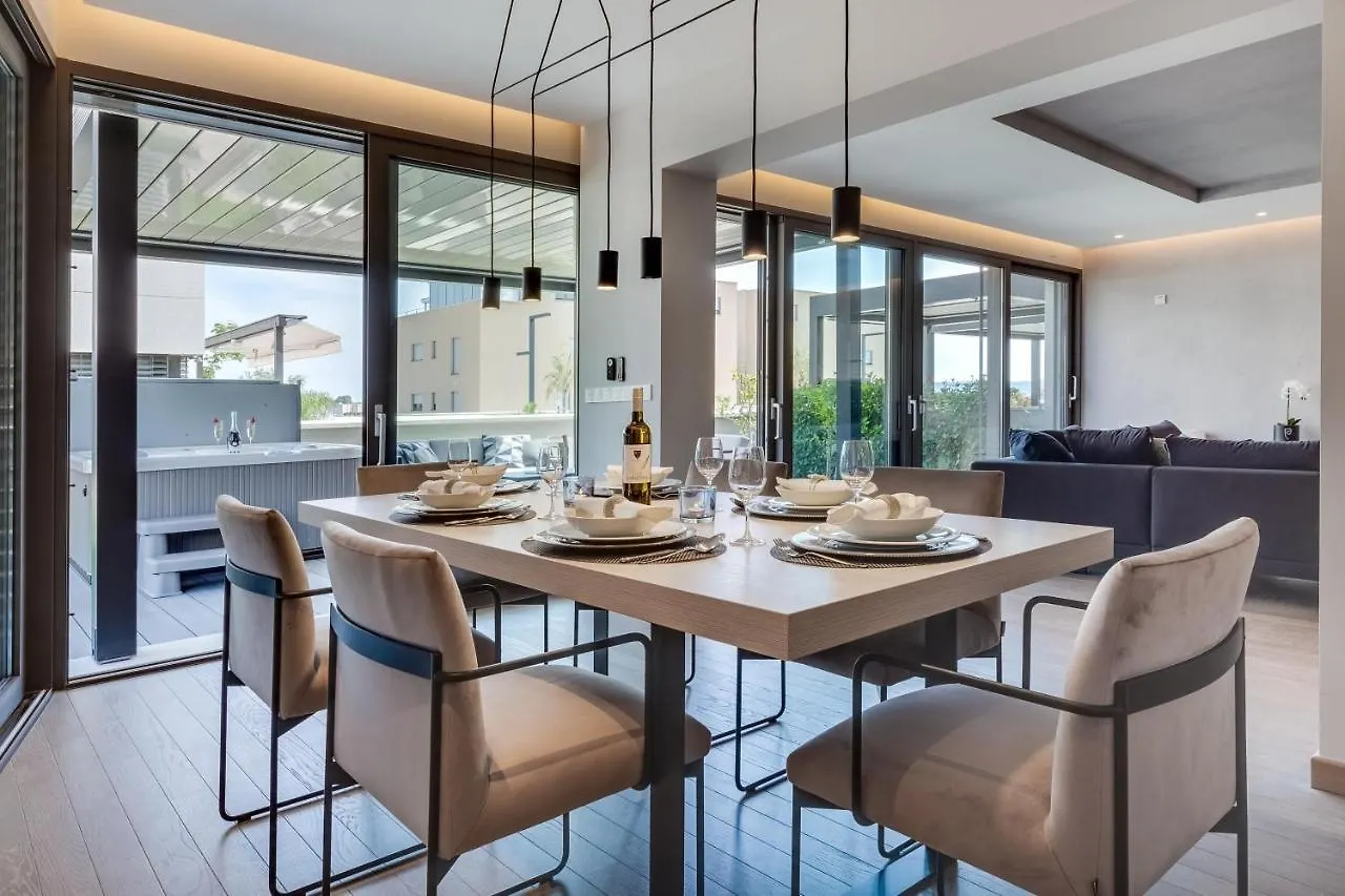 Shell Luxury Residences With Pool And Whirlpool Zadar